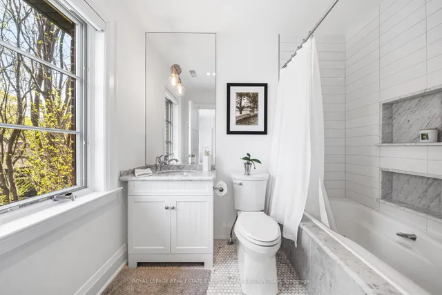 Additional image 20 of 112 Glencairn Ave