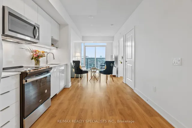 Additional image 12 of 202 Burnhamthorpe Rd Unit 1206W