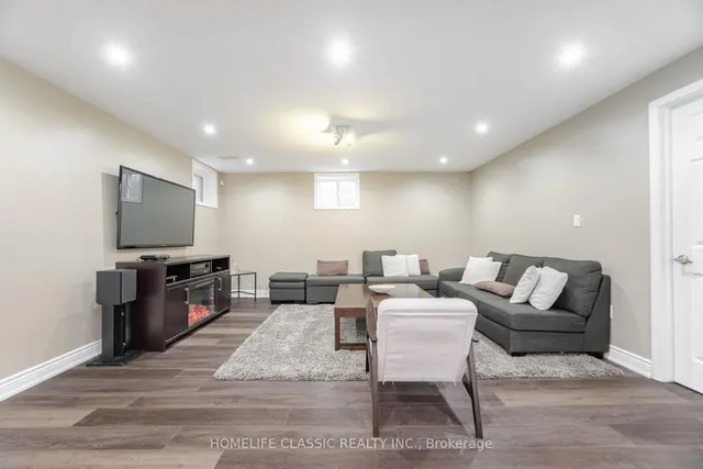 Additional image 43 of 141 Willet Terr