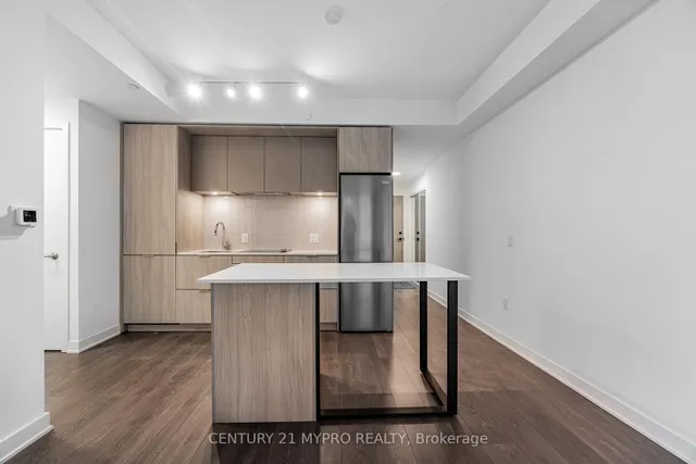 Additional image 8 of 130 River St Unit 807