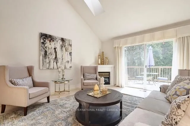 Additional image 14 of 3045 New St Unit 35