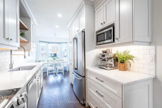 Additional image 14 of 2399 MALCOLM Cres