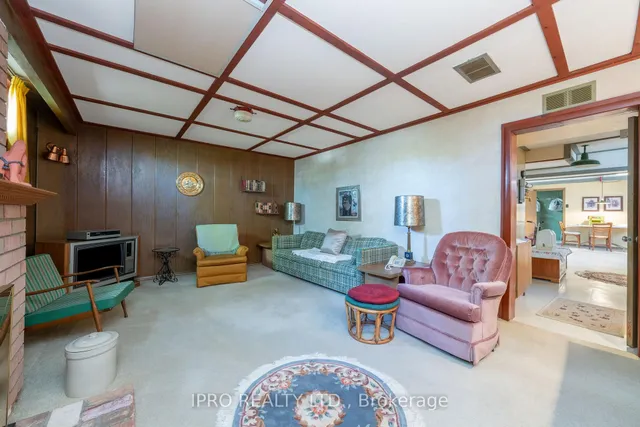 Additional image 30 of 32 Cloverhill Rd