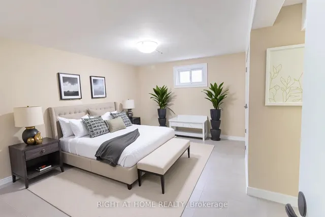 Additional image 18 of 36 Flamingo Cres