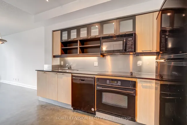Additional image 6 of 36 Blue Jays Way Unit 917
