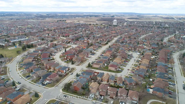 Additional image 48 of 32 Pappain Cres