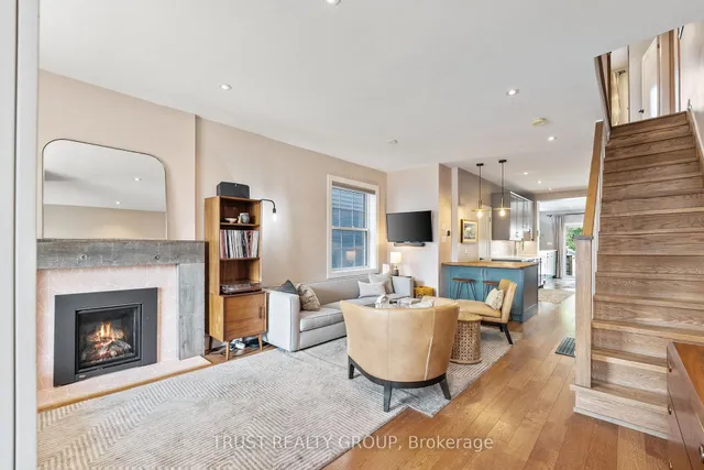 Additional image 3 of 262 Queensdale Ave