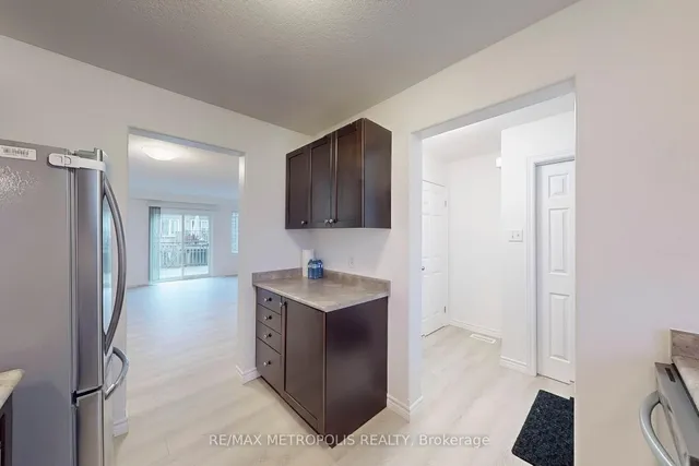 Additional image 13 of 10 FOXGLOVE Cres Unit 22