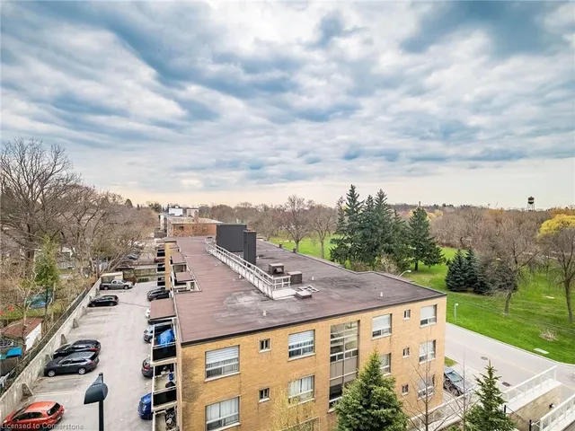 Additional image 31 of 3865 Lake Shore Blvd Unit 401