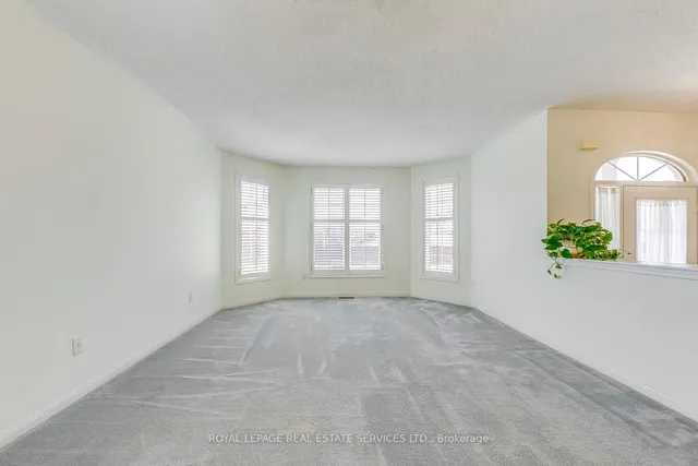 Additional image 9 of 1652 Allan Cres