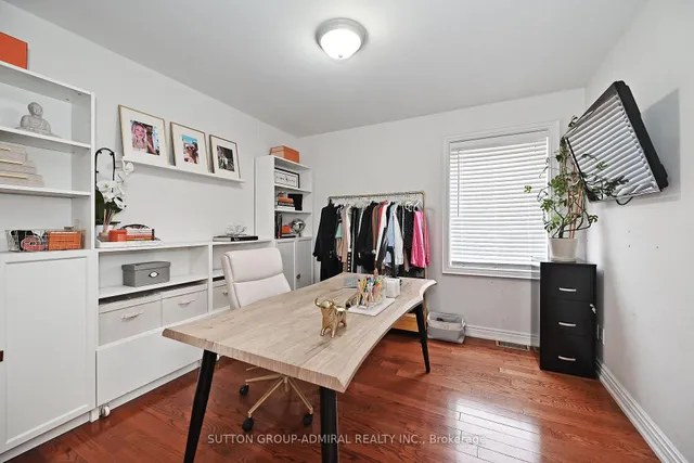 Additional image 18 of 555 Royal York Rd