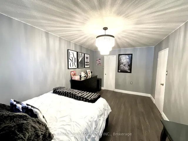 Additional image 24 of 551 The West Mall N/A Unit 1622