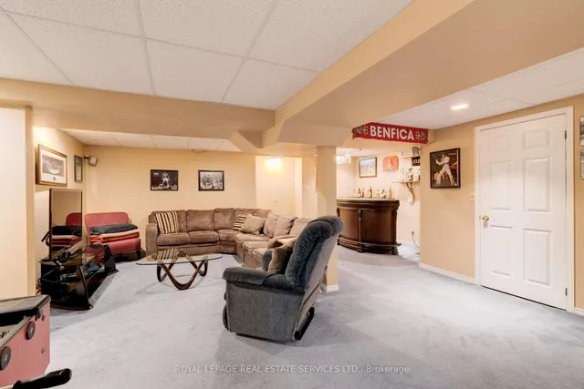 Additional image 38 of 2053 Deer Run Ave