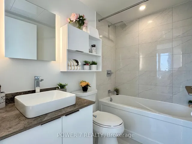 Additional image 21 of 501 Yonge St Unit 3305