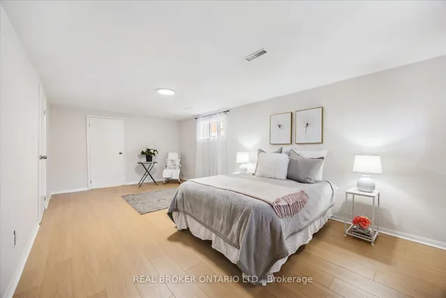 Additional image 34 of 237 Chine Dr