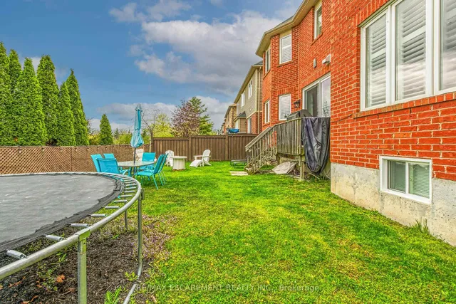 Additional image 50 of 56 Nanaimo Cres