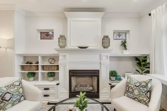 Additional image 12 of 351 Roehampton Ave