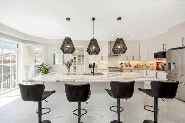 Additional image 15 of 606 Nairn Circ