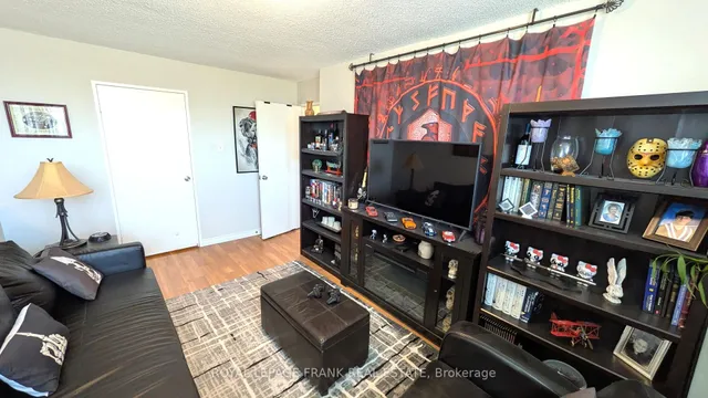 Additional image 17 of 4060 Lawrence Ave Unit 220