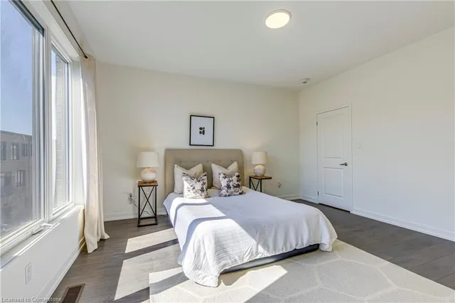 Additional image 34 of 301 Squire Crescent Cres