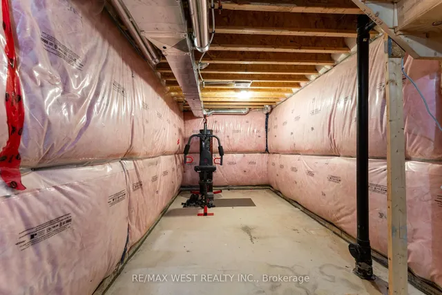 Additional image 36 of 2 Scarletwood St