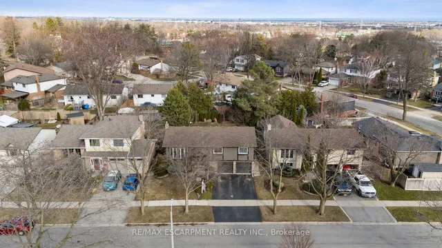 Additional image 44 of 2187 Sandringham Dr