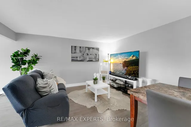 Additional image 7 of 61 Markbrook Lane Unit 404