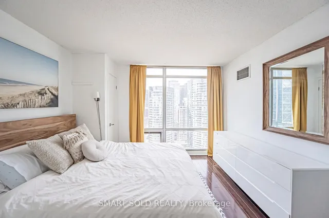 Additional image 17 of 81 Navy Wharf Crt Unit 2710