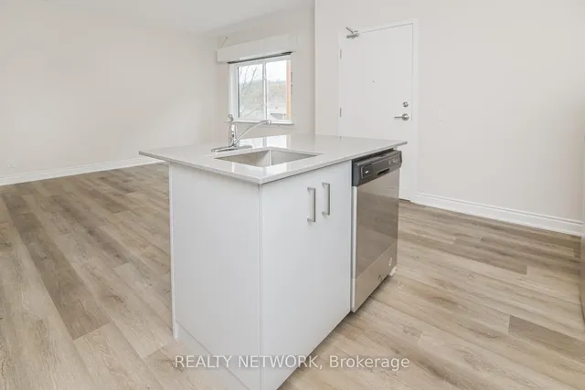 Additional image 16 of 261 King St Unit 3D-304