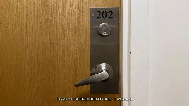 Additional image 20 of 20 Joe Shuster Way Unit 202