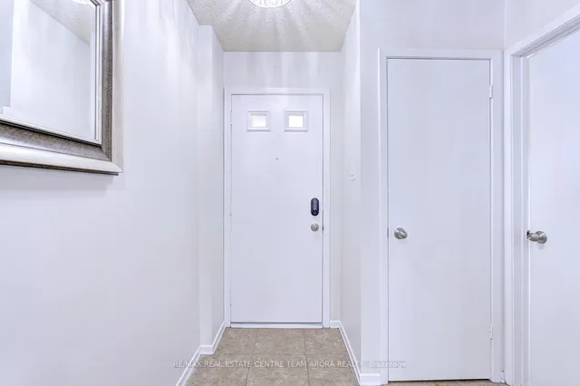 Additional image 4 of 10 Menoke Crt