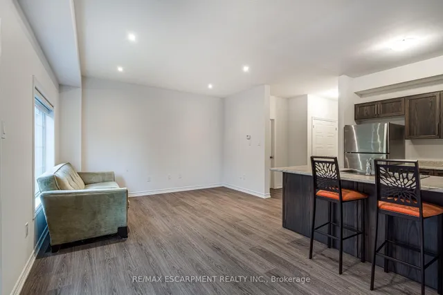 Additional image 8 of 70 Dewberry Dr