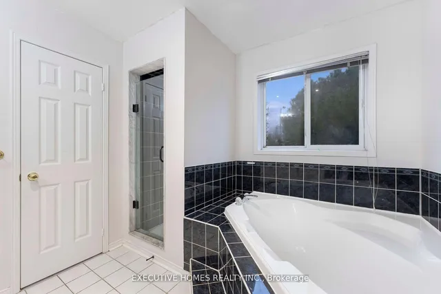 Additional image 35 of 44 Pebblestone Circ