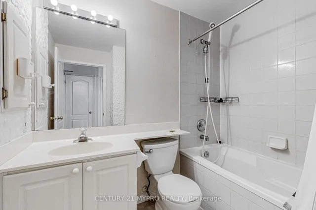 Additional image 17 of 555 Yonge St Unit 401