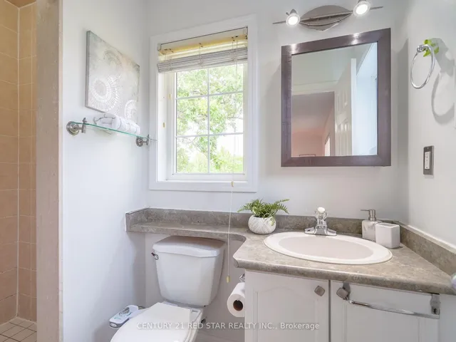 Additional image 40 of 1144 Barclay Circ