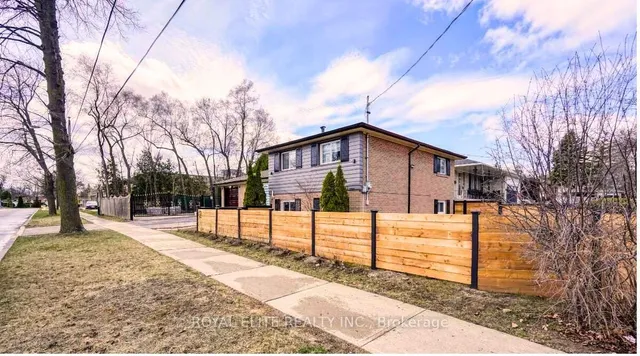 Additional image 3 of 2 Lesgay Cres