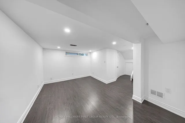 Additional image 26 of 962 Midland Ave