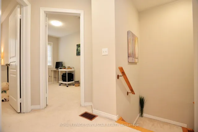 Additional image 30 of 15 Gemstone Lane