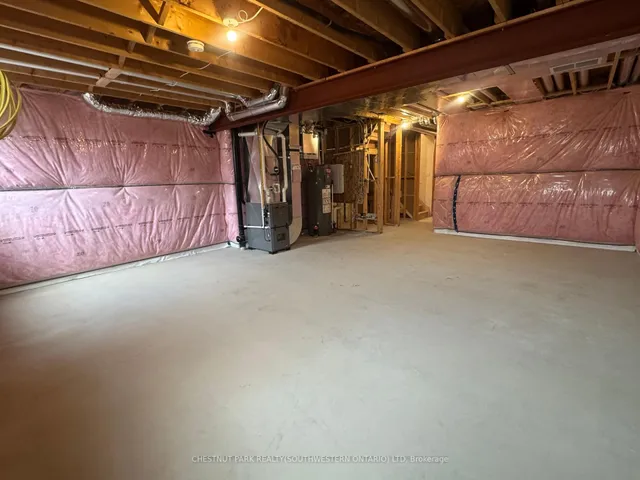 Additional image 32 of 573 Guelph St