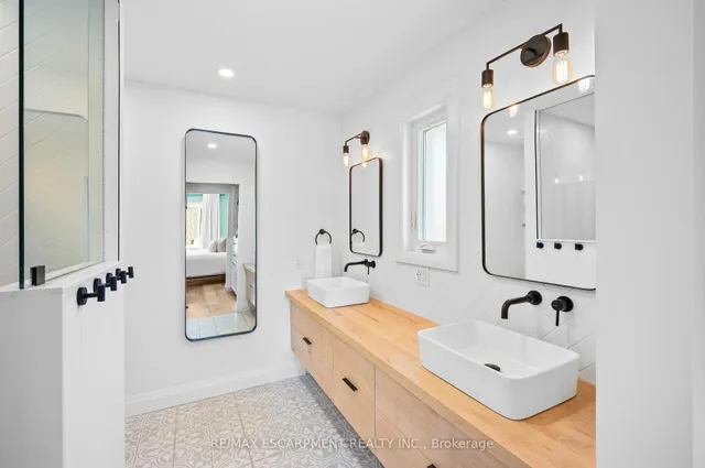 Additional image 17 of 5419 Cornwall Cres