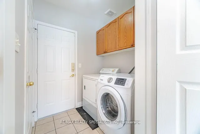 Additional image 18 of 8 Upshall Dr