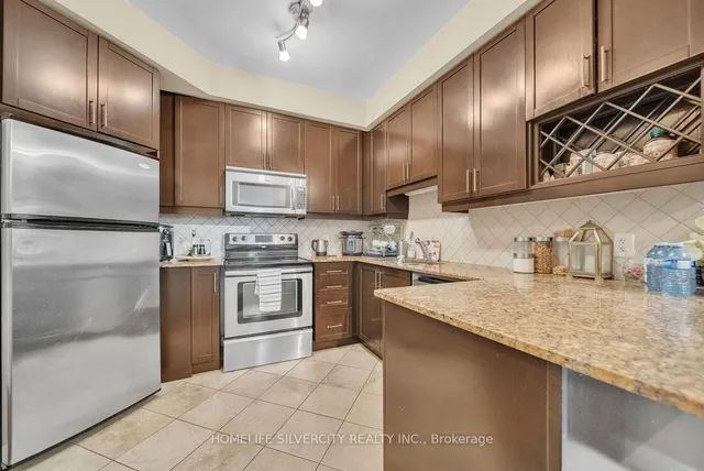 Additional image 5 of 80 Absolute Ave Unit 2006