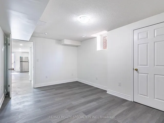 Additional image 45 of 10 Chestermere Cres