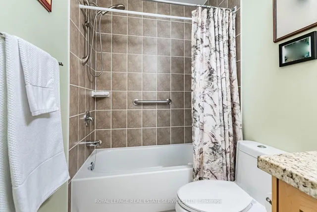 Additional image 12 of 960 Bloor St Unit 204