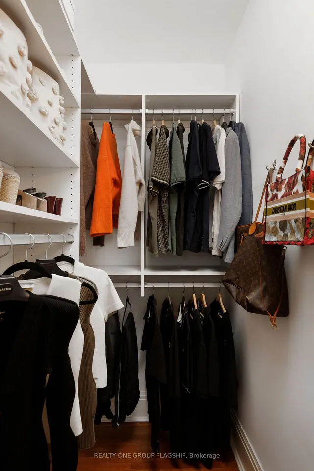 Additional image 30 of 69 Victoria Park Ave