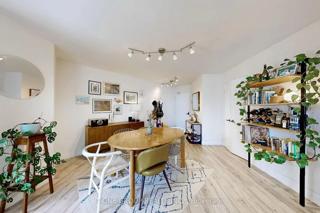 Additional image 8 of 25 Maitland St Unit 1212