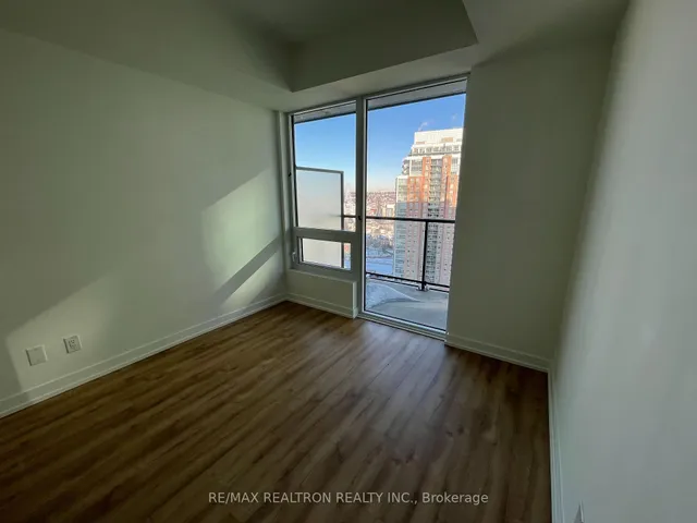 Additional image 20 of 135 East Liberty St Unit 1907