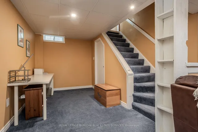 Additional image 21 of 2383 Cotswold Cres