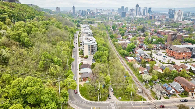 Additional image 48 of 17 Cumberland Ave