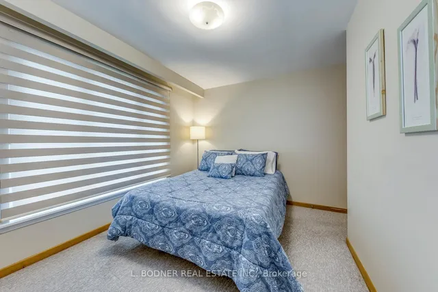 Additional image 22 of 6899 Darcel Ave